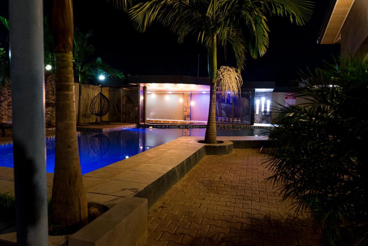 Emc Fully Furnished &Serviced Villas 4 Bedroom With Solar Power , Private Pool, Starlink Wifi ,Aircons & Dstv Lusaka Exterior foto